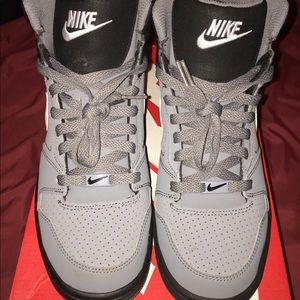 Nike Prestige IV high